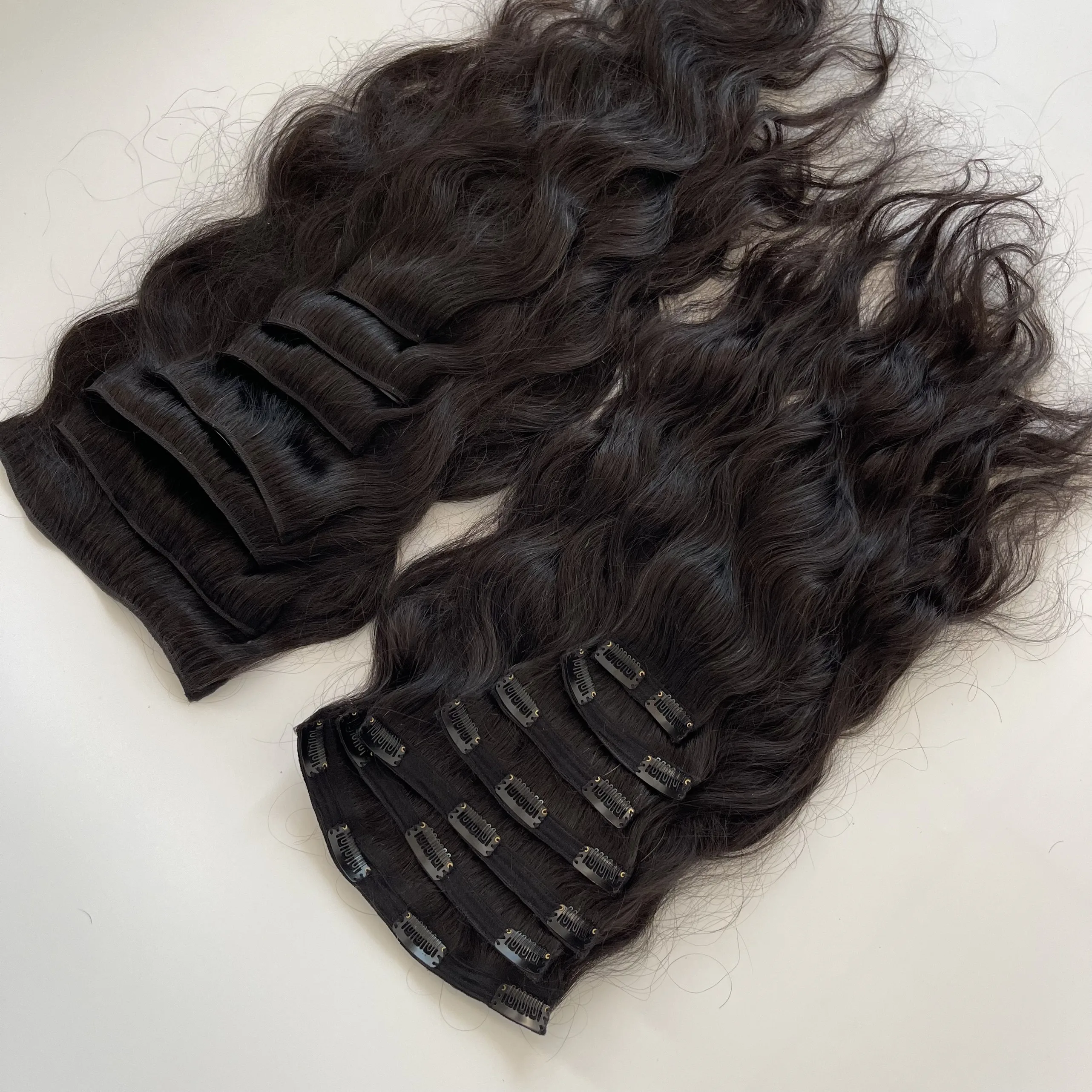 Hot Selling Human Hair Wholesale Super Double Drawn Natural Straight Wavy Clip in Hair Extensions Raw Vietnamese Hair