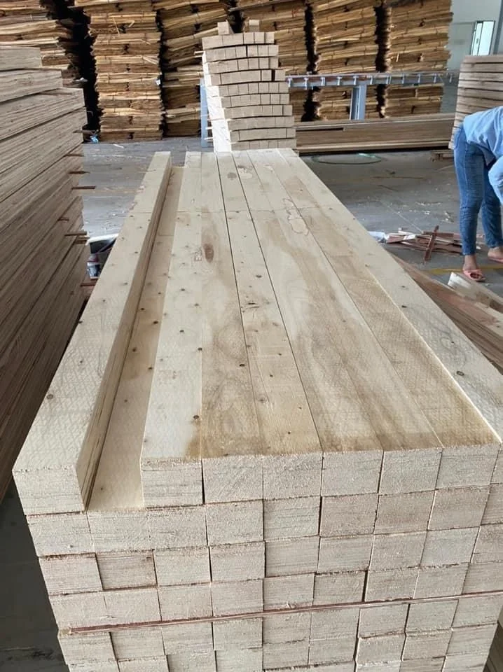 VietNam LVL plywood LVL timber manufacturer for Pallet/Construction/Furniture with high quality