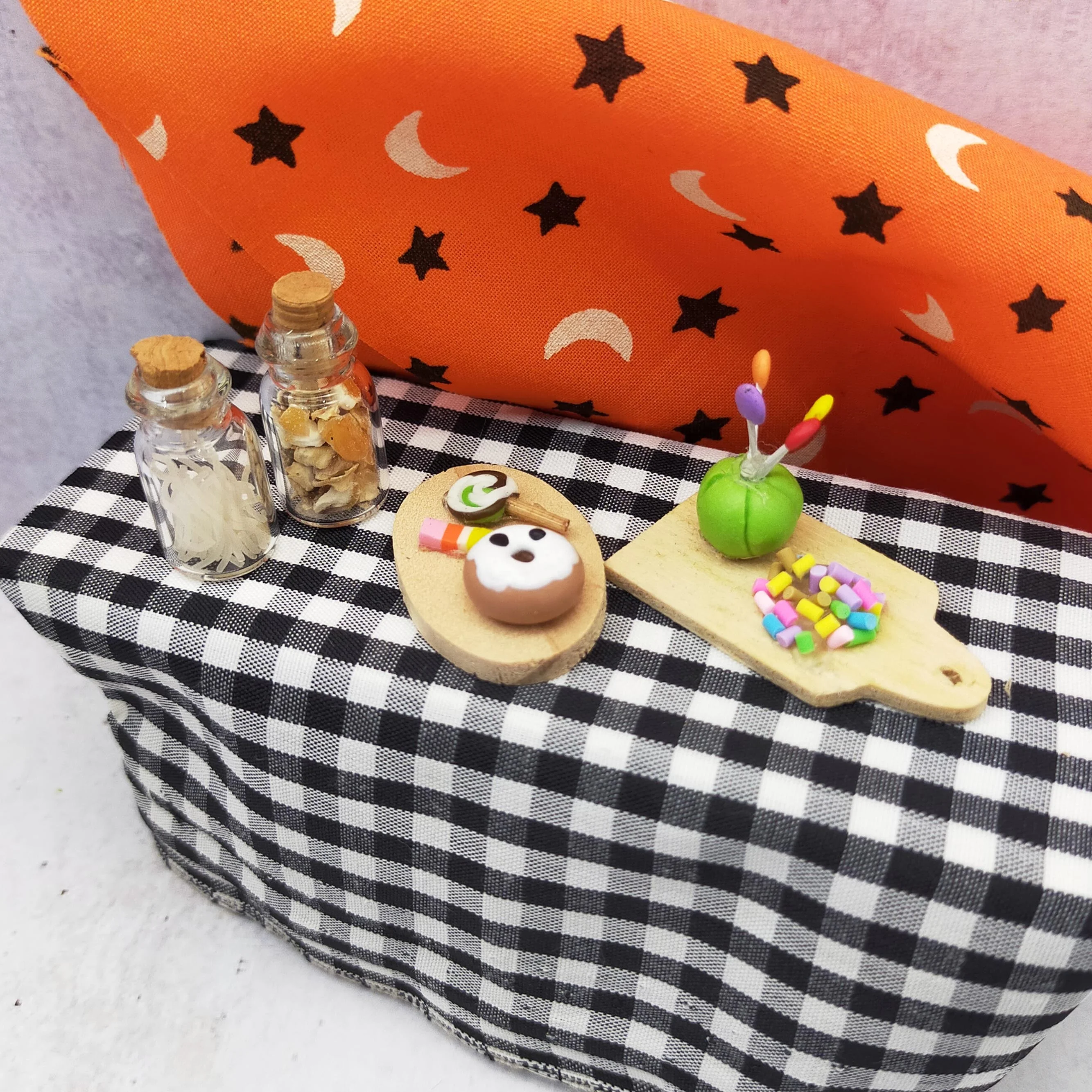 Miniature Dollhouse 1:12 Halloween Magical Candy Lollipop Donuts