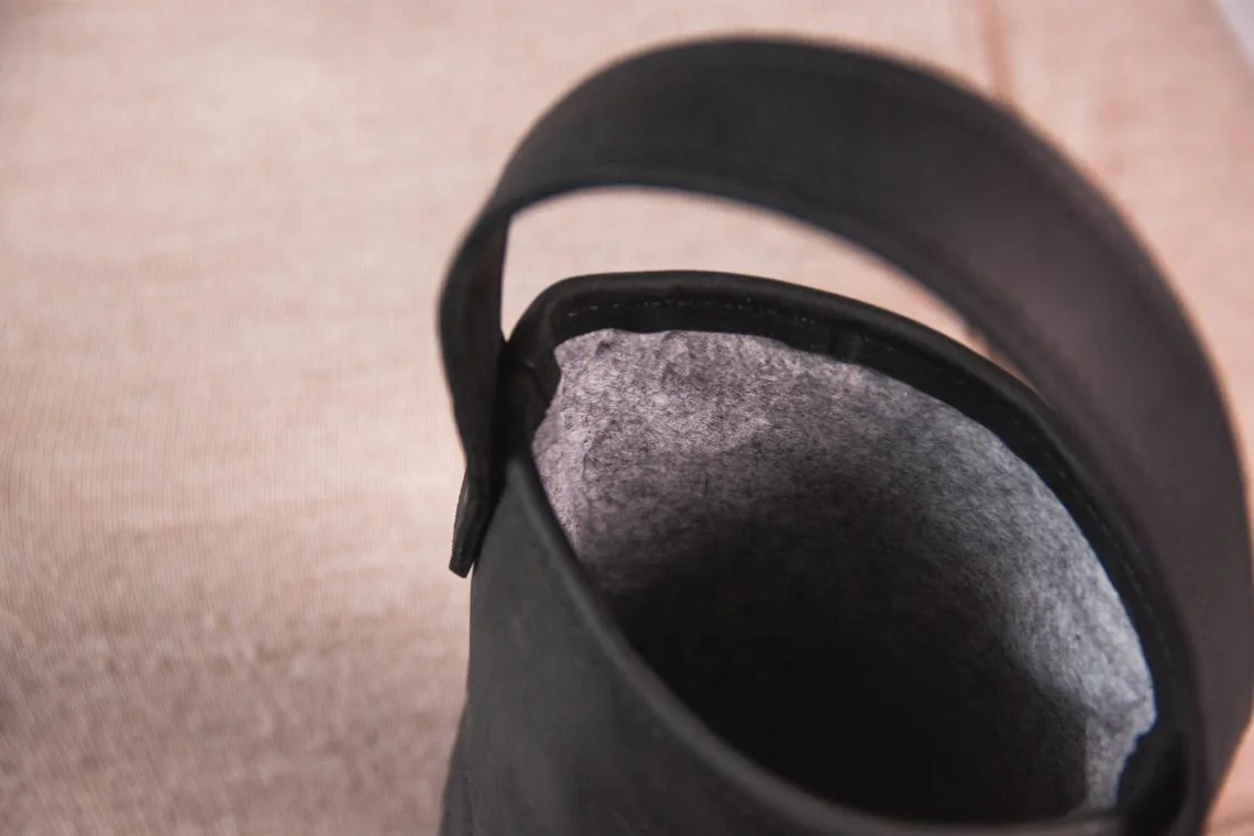 2023 Custom Made Promotional Leather Straps With Printing Logo One Wine Bottle Holder Tote Gift Bag Traveling Bottle Carry Bags