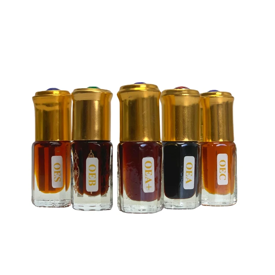 OEM ODM 3 ML Pure Essential Aromatic Oil Agarwood Wood Oud Oil For Relaxation Skin Directly