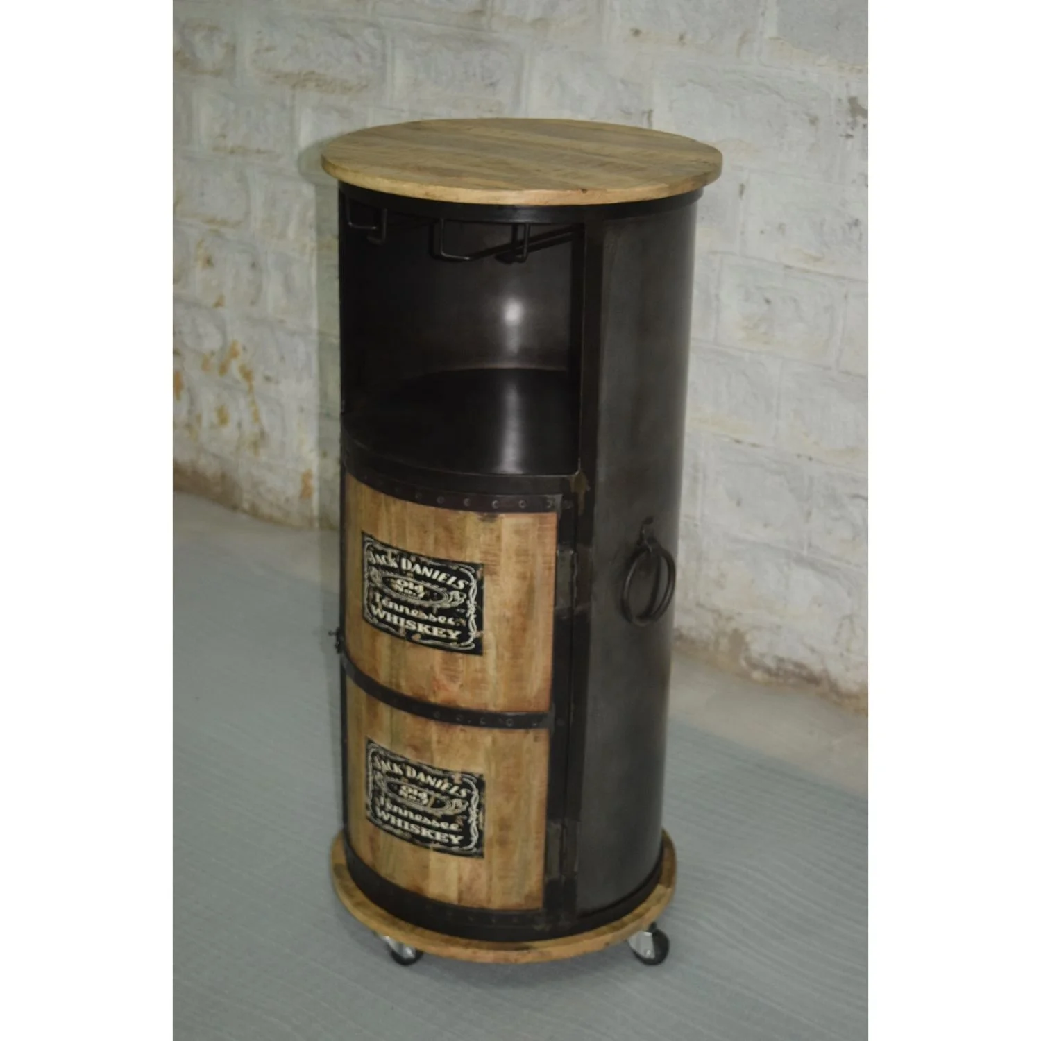 Latest Hot Selling Drum Shape Industrial Wooden Metal Wine Bar Cabinet