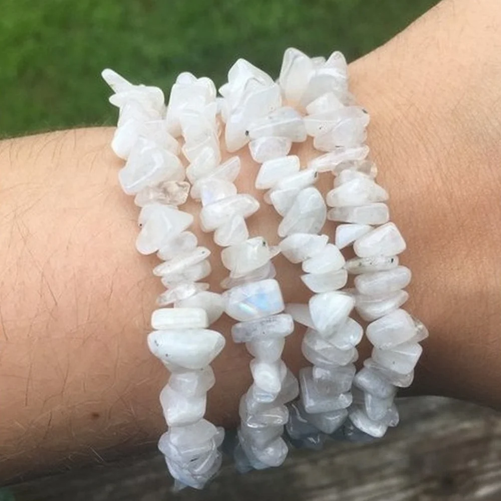 Браслет с радужными лунными камнями: Оптовая продажа, растягивающийся браслет с подвеской RAE #459