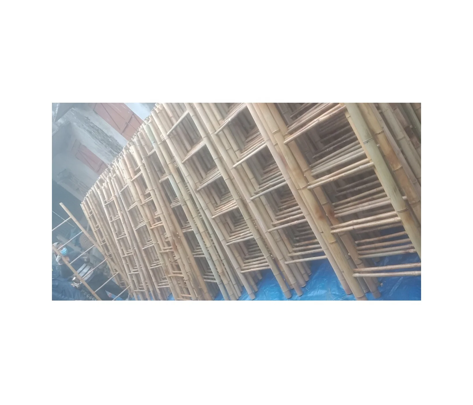 Vietnam Natural Oriental Bamboo Ladder Shape Display Towel Rack Wall Panel / Bamboo pole material for home garden projects