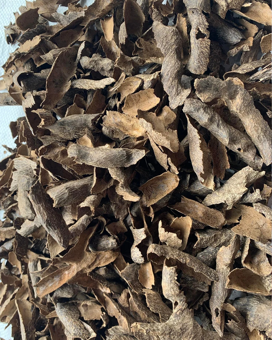 Natural Premium Organic Agarwood Chips Super Grade Aloeswood Eaglewood Gharuwood Chunks  Oudh Incense Fragrance Sweet Full Oil