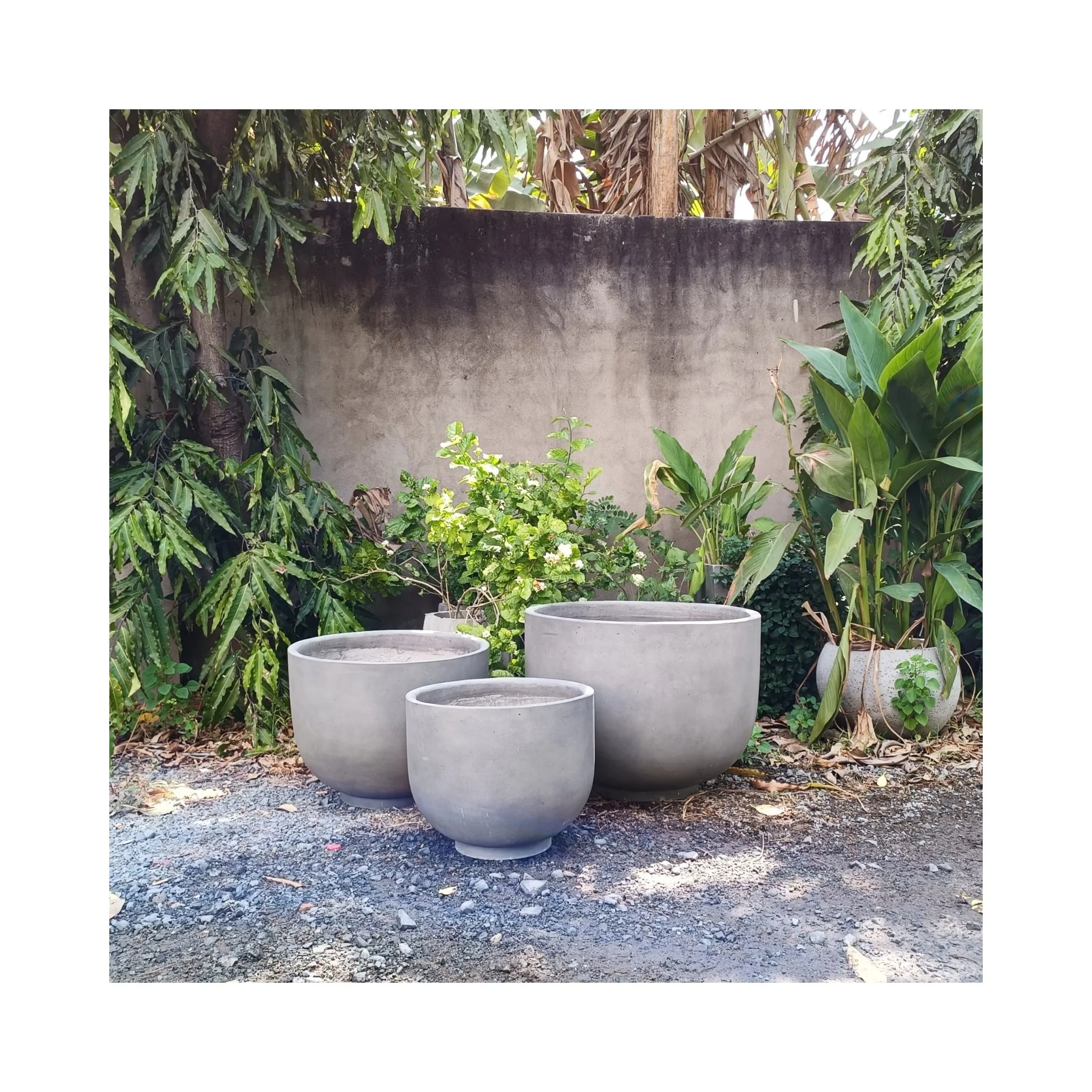 High Quality round FGRC Planter Flower Pot Set of 3 Minimalist Design Style Floor Usage Condition Light Fiber Concrete Pot
