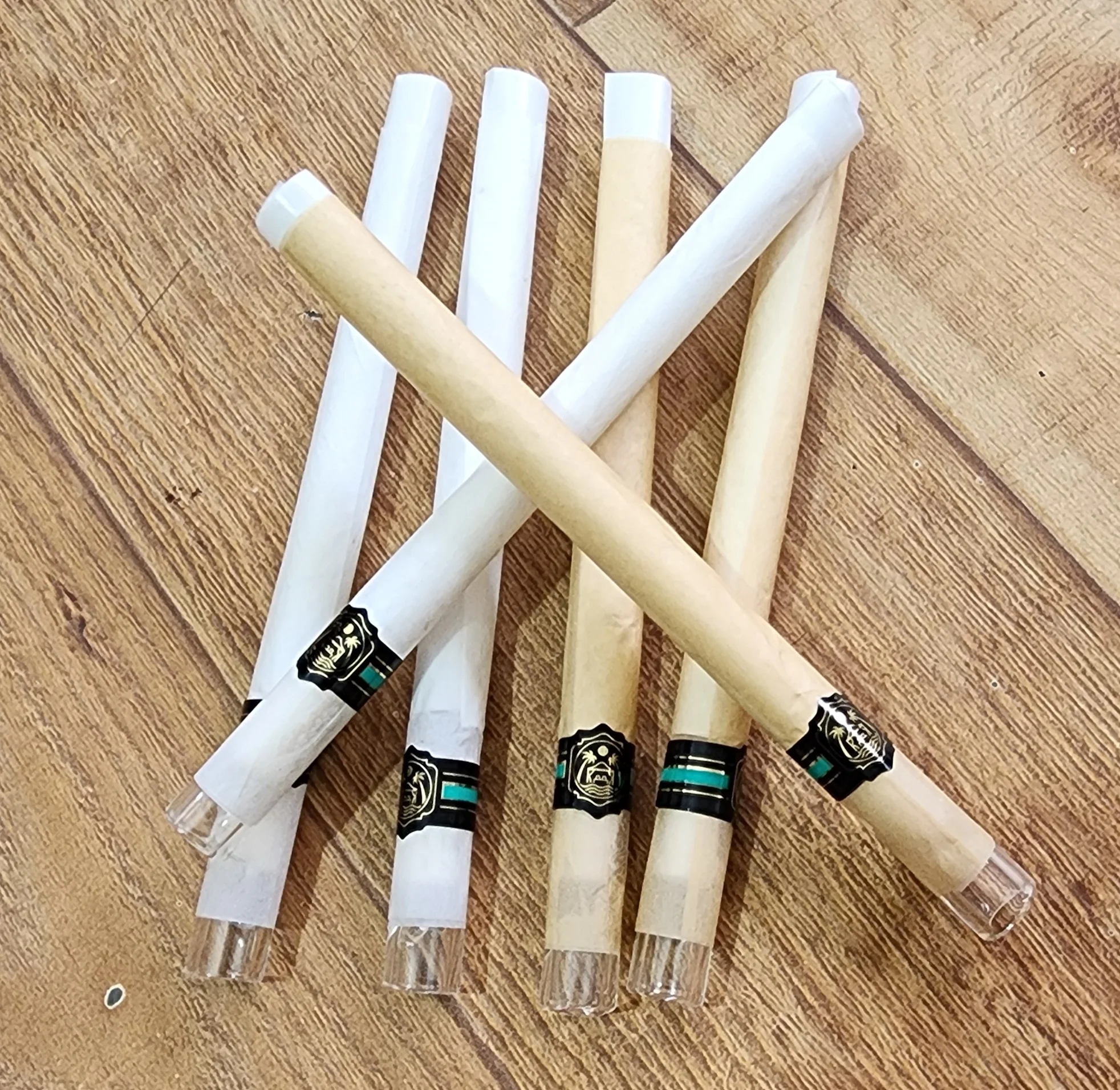 Vegan Friendly Unrefined King Size Cones Organic France Paper & Rolling Queen Sizes 1 - 1/4 Wood