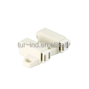 Door cabinet  fitting single  magnetic push latch