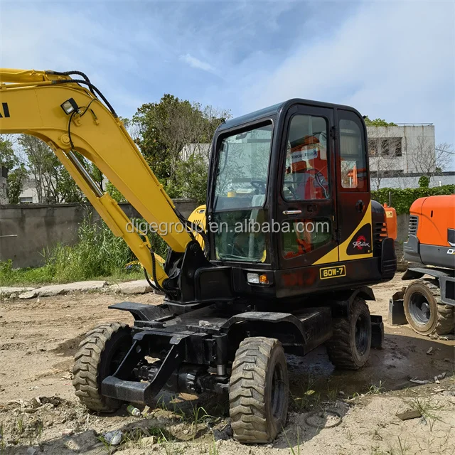 Б/у экскаватор Hyundai 60W-9 колесный