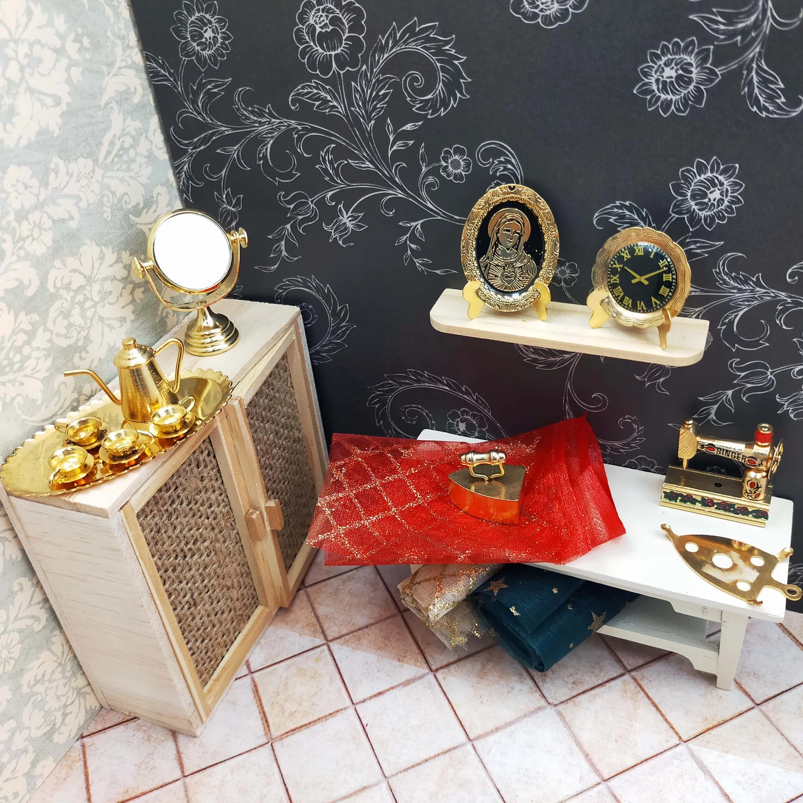 Miniature Doll House 1:12 Golden Fancy Sewing Workshop