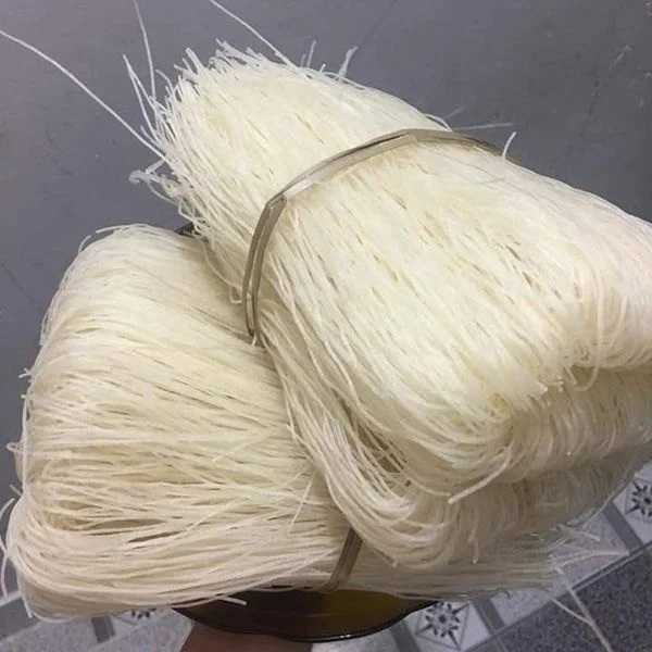 Оптовая продажа рисовая вермишель вьетнамская безглютеновая Высококачественная на экспорт/рисовая дешевая цена оптовая 2024