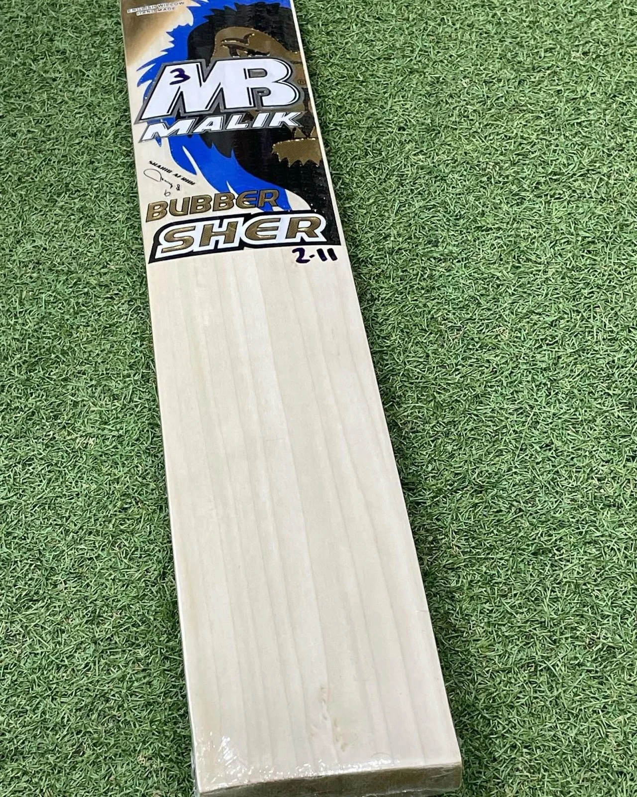 MB MALIK Double Wood Cricket Bat