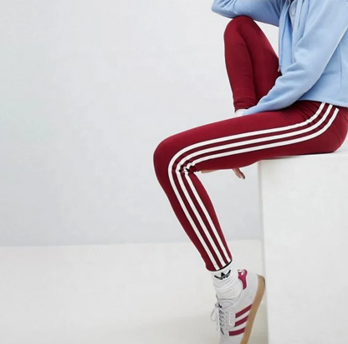 
Custom OEM dPrinted Leggings OEM Service Buy Leggings Top Fitness Gym Sports Wear Fashion Girl Clothing For Sports Yoga set 