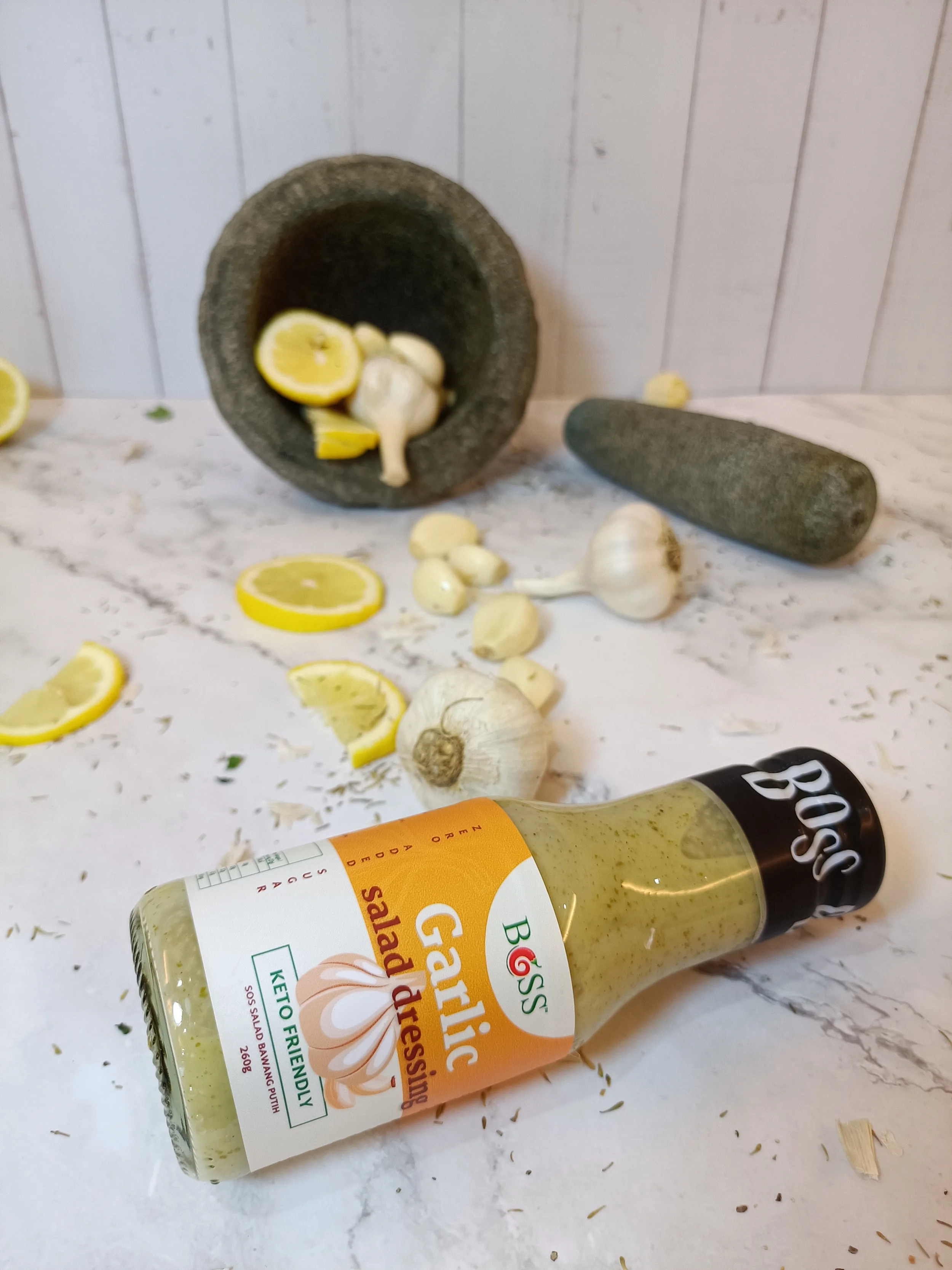 Organic Garlic salad dressing Wholesale Preservatives free OEM factory price 270g Halal sauce for Dipping