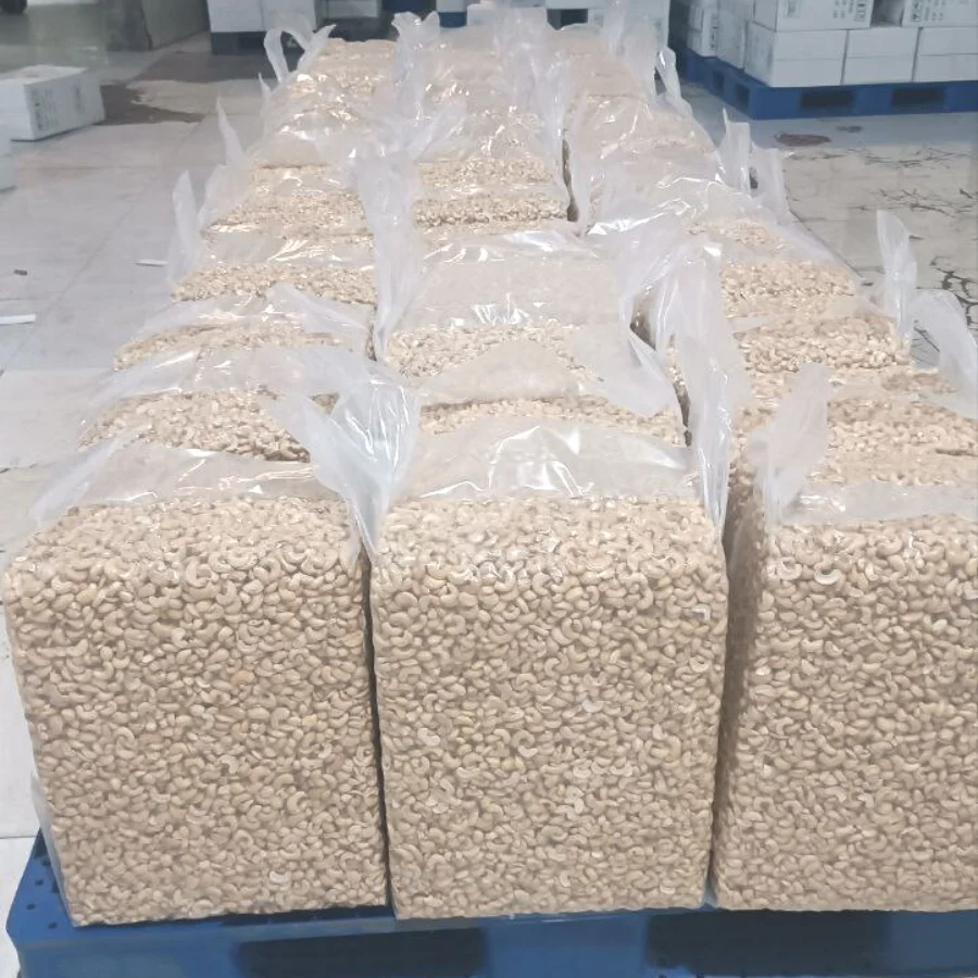 New Product 2023 - Raw Cashew Nuts W320 Viet Nam With Good Price Wholesale Good For Health