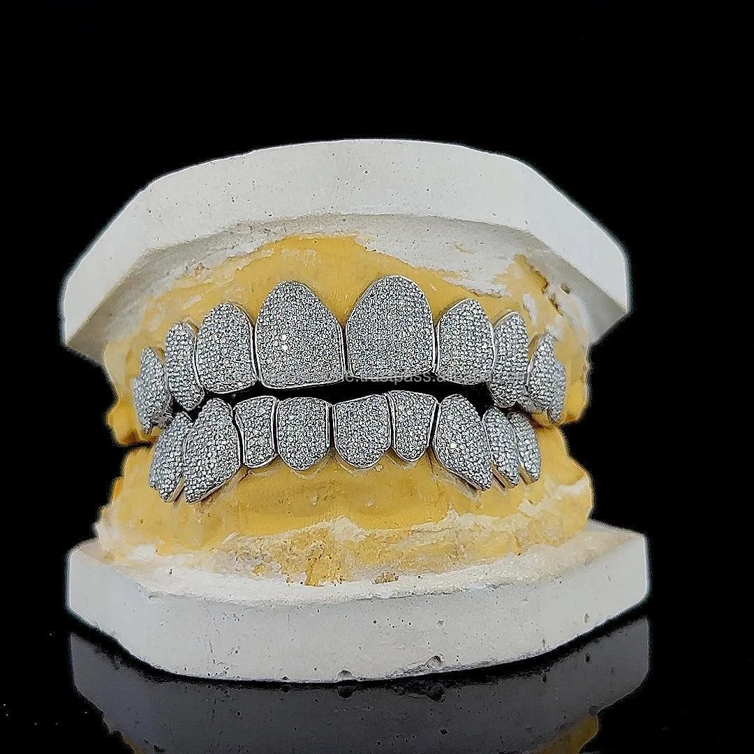 Hip Hop Custom 925 Silver Teeth Grillz Iced Out Moissanite Diamond Grillz Teeth Silver Jewelry Best Price