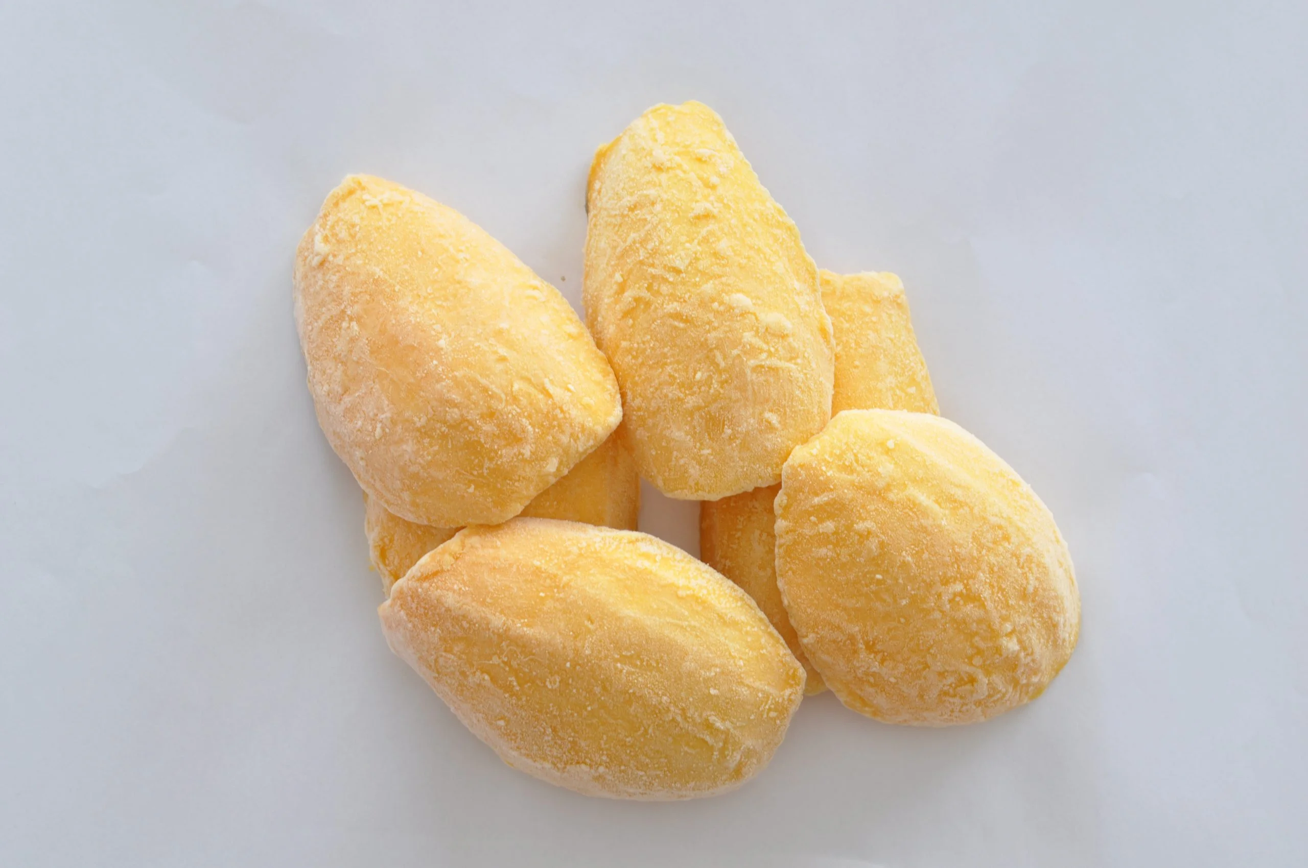 Упакованные лиофилизированные фрукты манго из Вьетнама нарезанные для закусок и пищевых