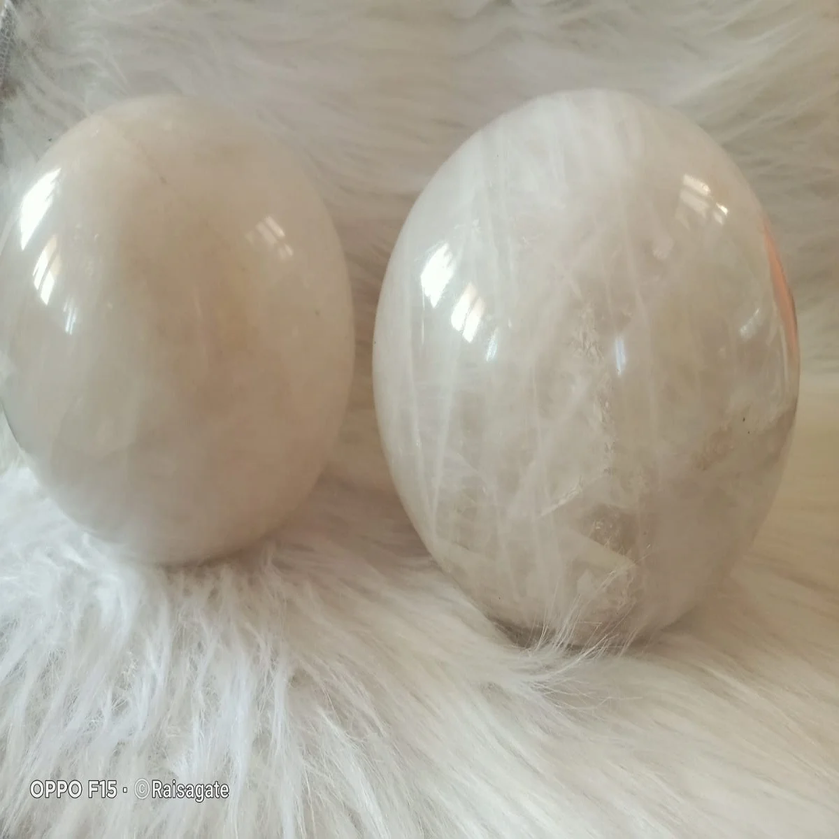 A large big Clear Quartz twins Sphere crystal clear High quality natural stone sphere used for healing and home decoration