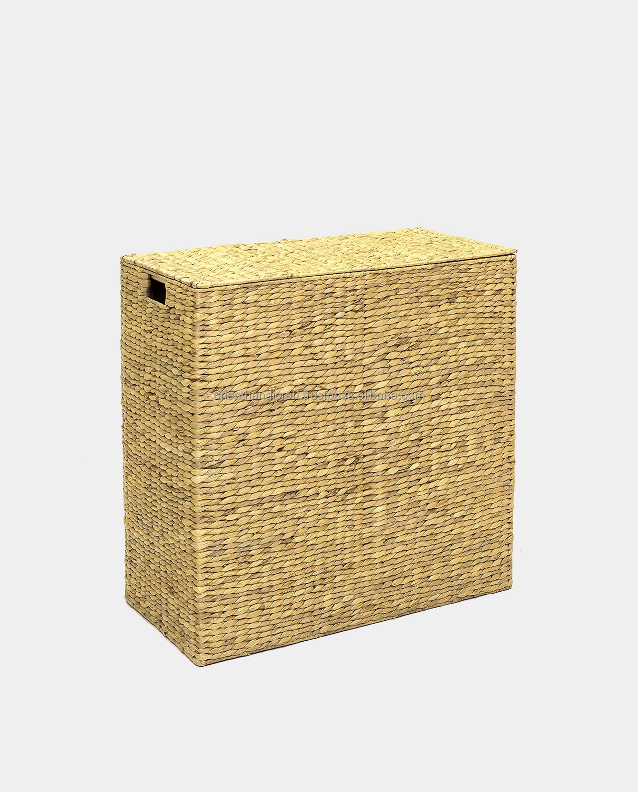 BAHAMAS Wholesale Natural Divided Water-hyacinth Double Laundry Hamper With Lid For Bathroom