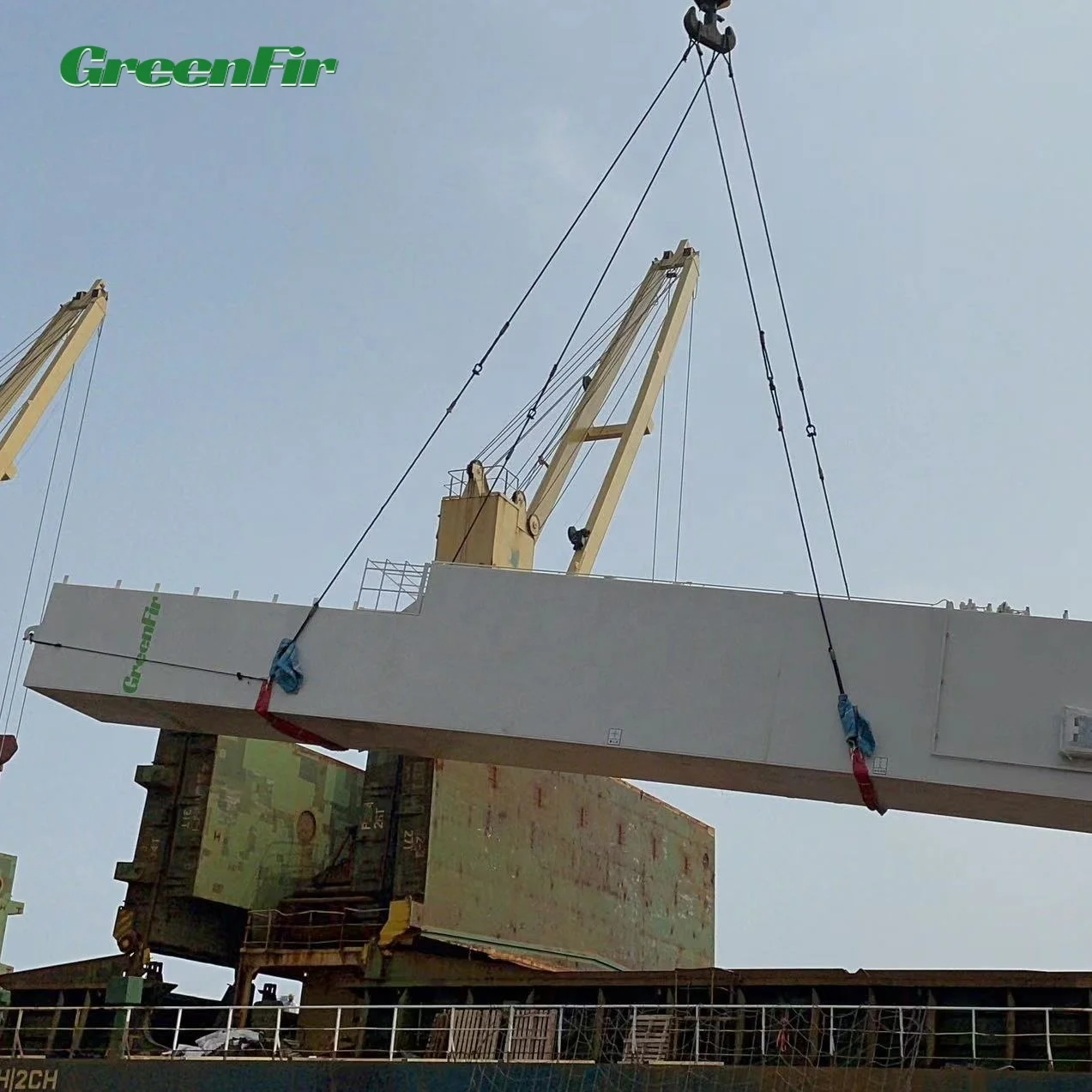 Cryogenic air separation unit to produce oxygen, nitrogen, argon with compact design and high efficiency in plant operation