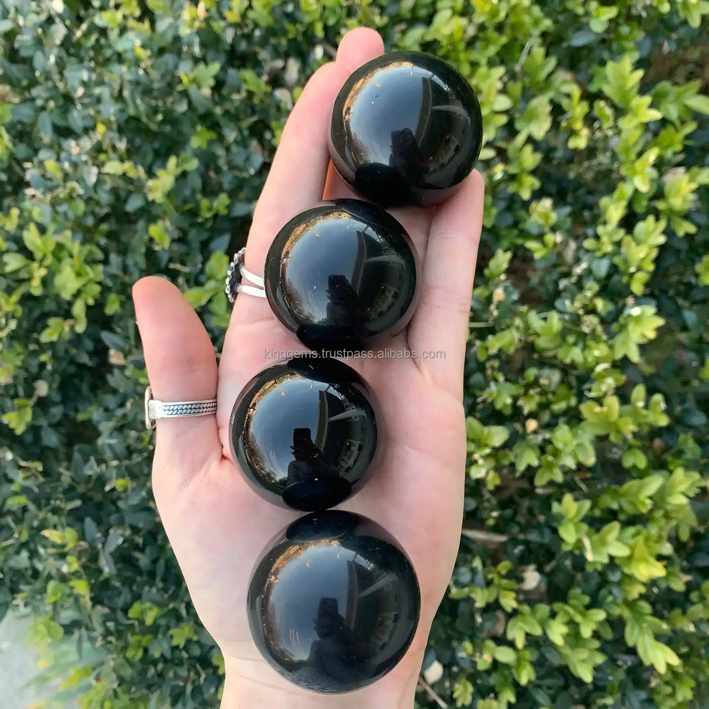 WHOLESALE HIGH QUALITY GEMSTONE INDIAN BLACK AGATE SPHERE HEALING METAPHYICAL CRYSTAL BALL AGATE GEMSTONES BLACK  SPHERE