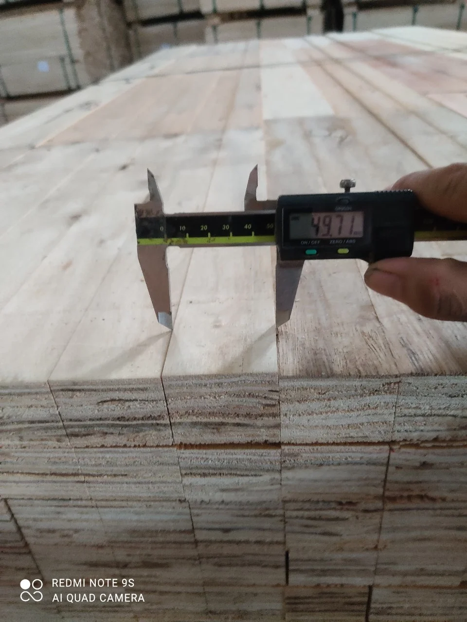 VietNam LVL plywood LVL timber manufacturer for Pallet/Construction/Furniture with high quality