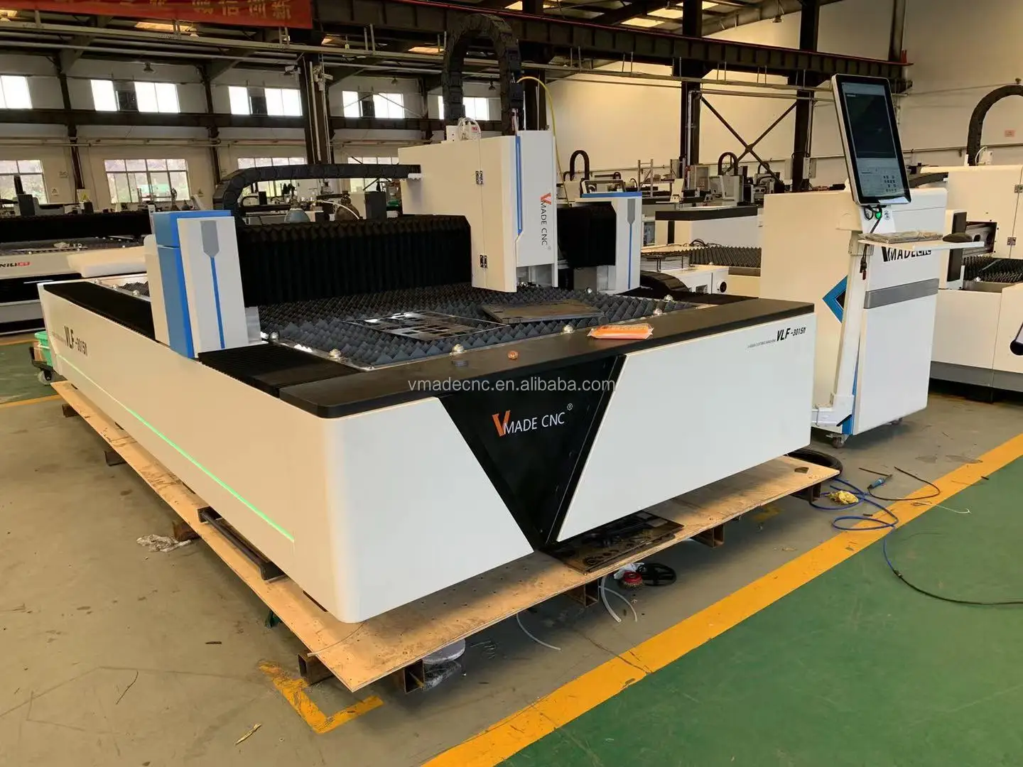 Станок для лазерной резки 1000 Вт цена волокна CNC станок