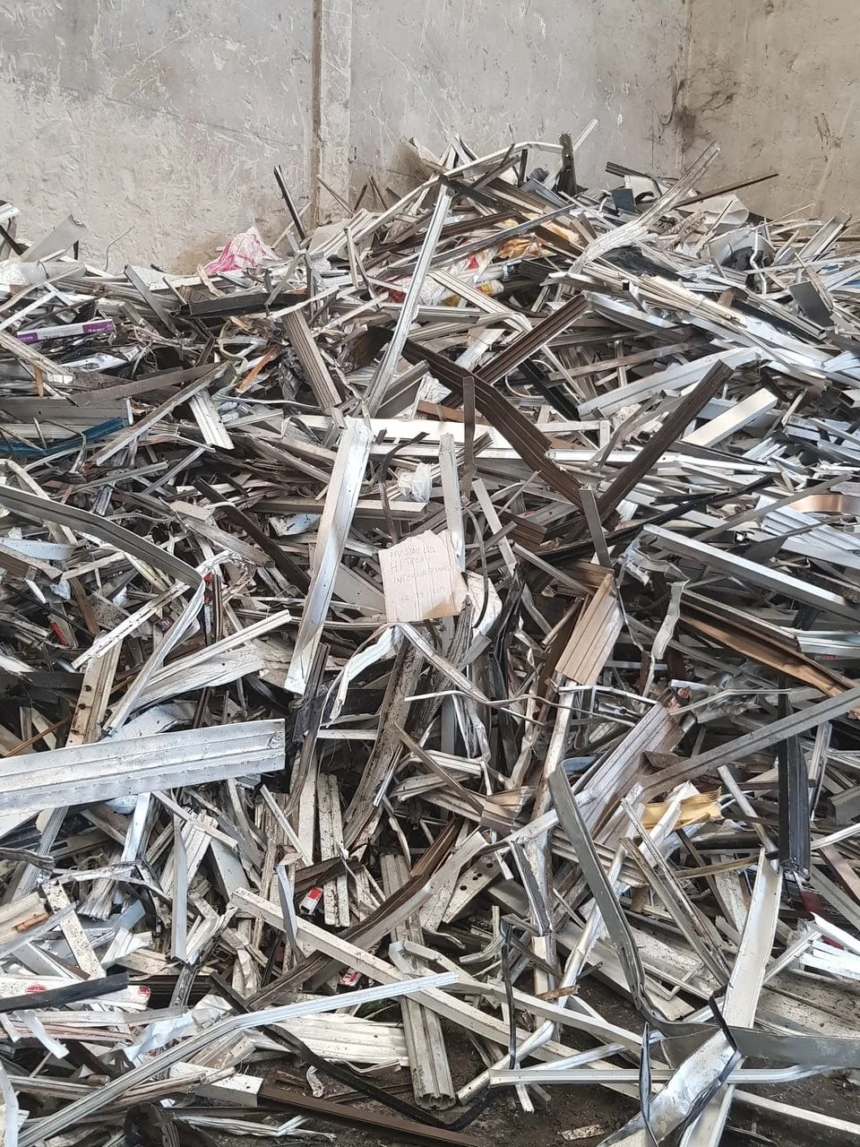 Hight Quality Aluminum Extrusion Scrap 99.99% Original Thailand