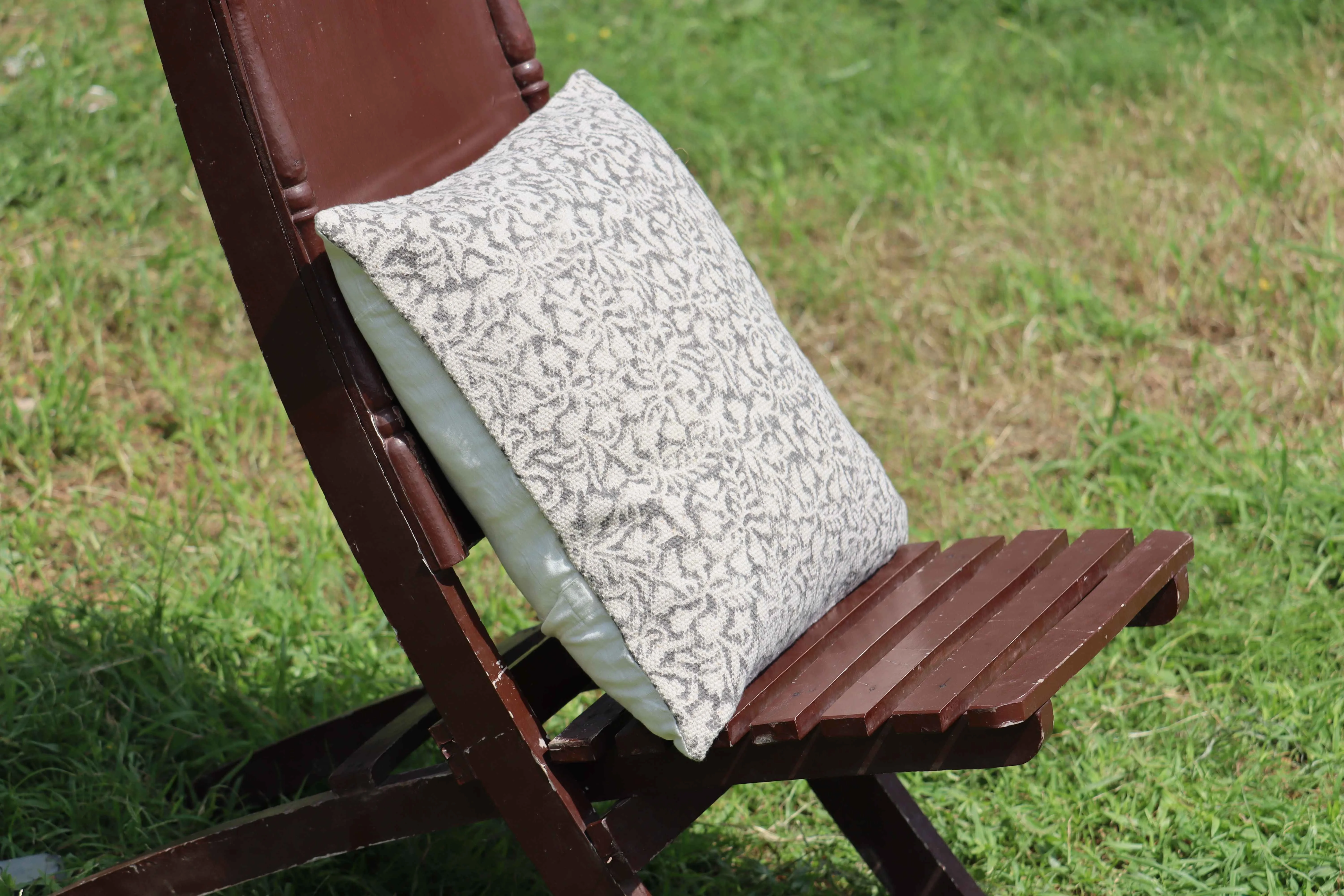 Beautiful Design Cushion Covers With Great Embroidery Work and Design and Best for Sofa Bed Outdoor Decoration Cushion Covers