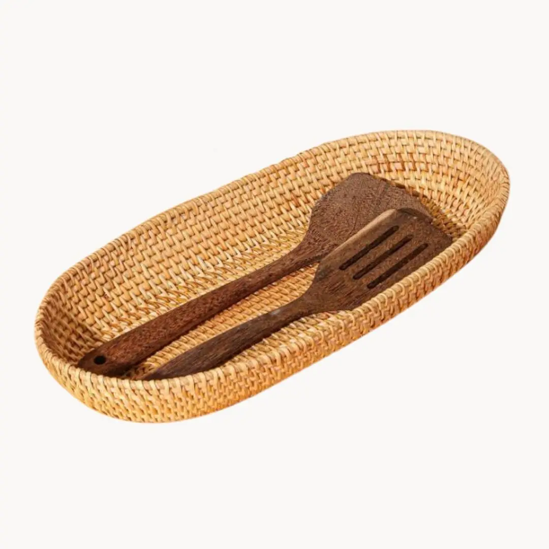 Bakery Organizer Rattan Oval Basket Hand Woven Handicraft Minimal Serving Trays Rustic Decoration for Kitchen and Restaurant
