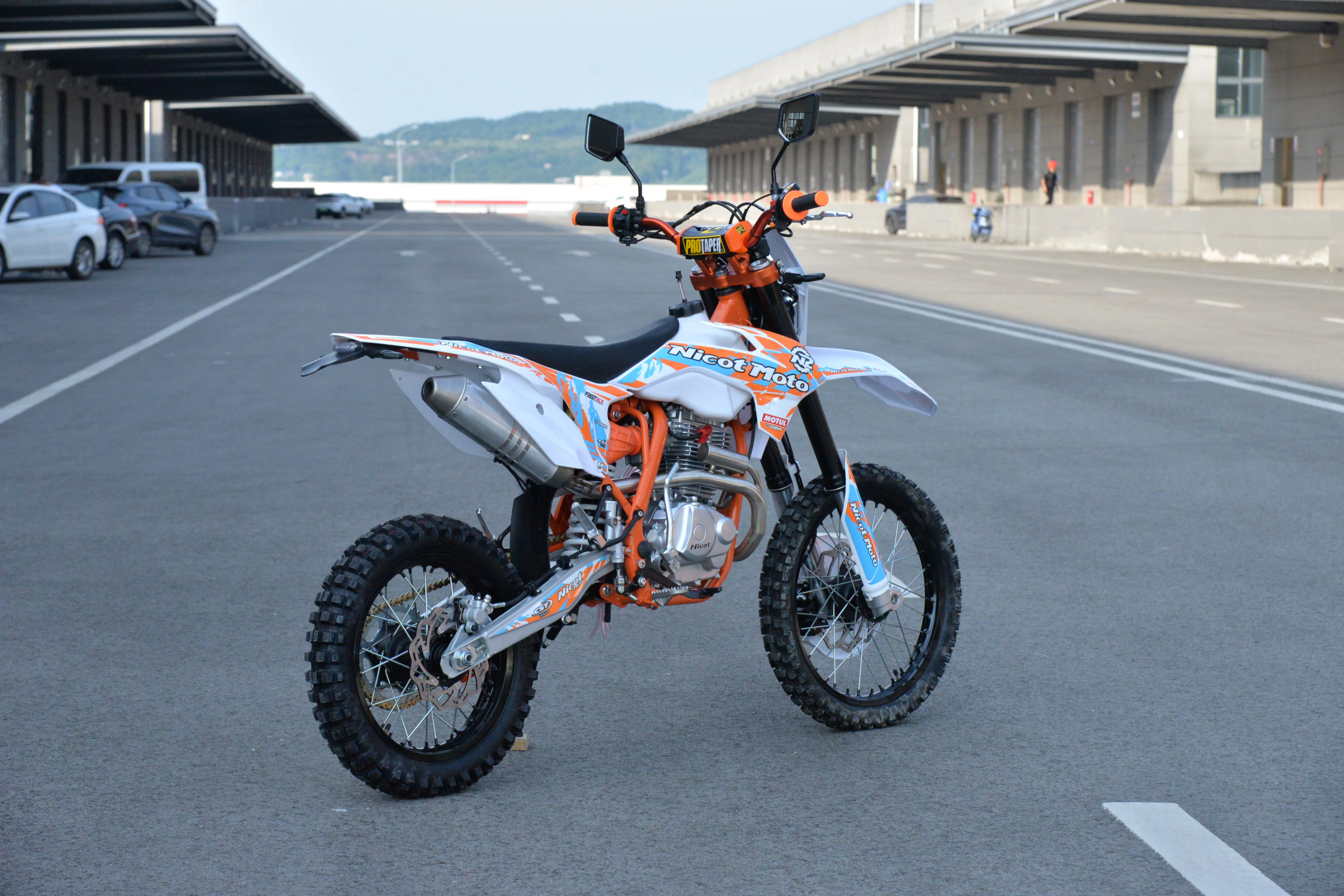 Nicot 250cc Off-road Motorcycle Enduro Dirt Bike Motocross For Adult 1340mm Wheelbase Factory Price