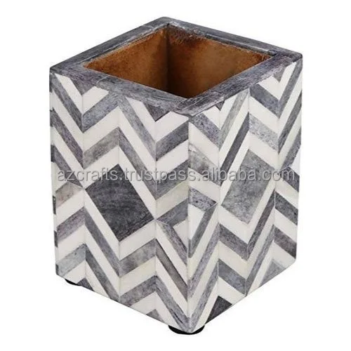 Подставка для ручек и органайзеров из древесной смолы