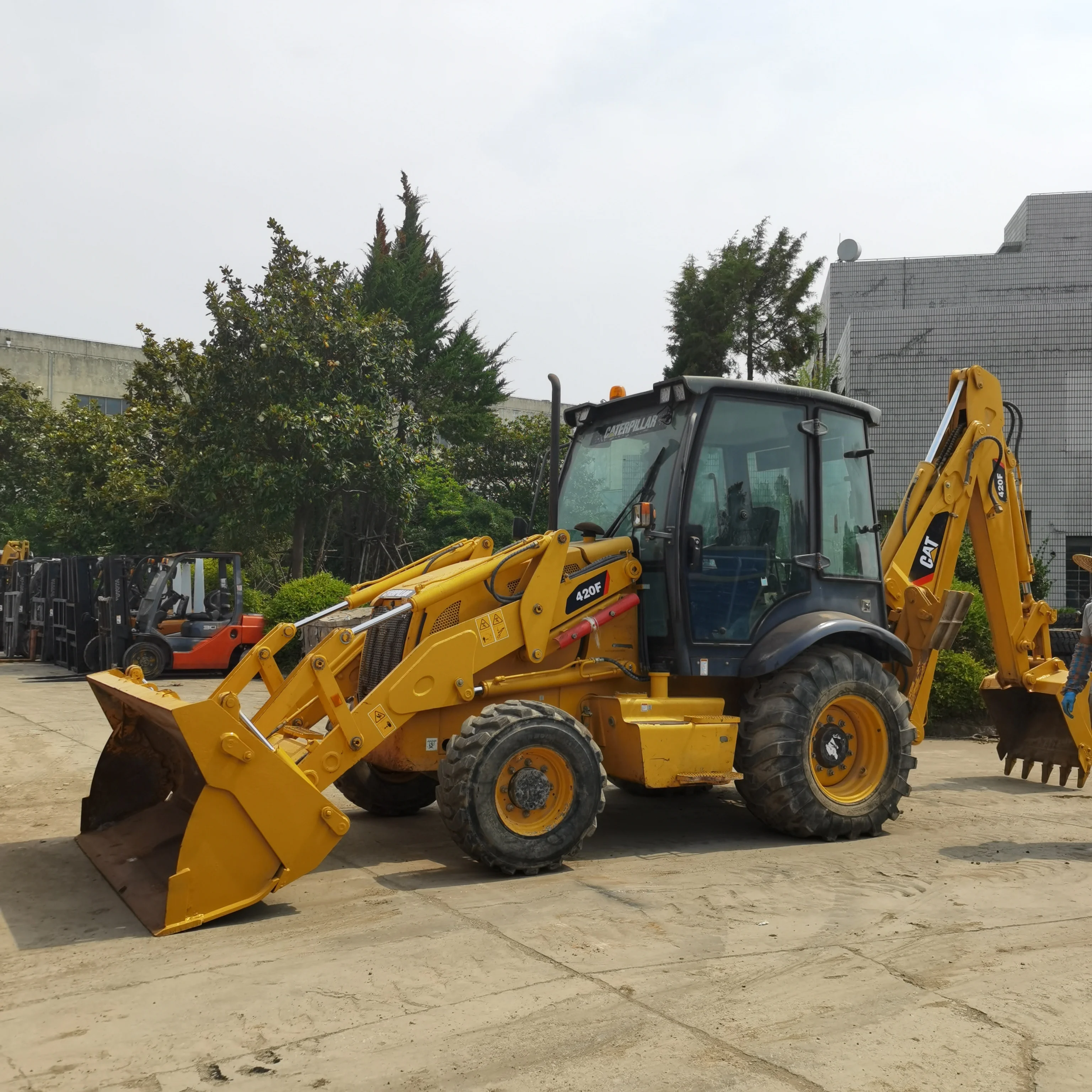 Экскаватор-погрузчик Caterpillar 420F 420E б/у 4x4 продажа дешевый экскаватор-погрузчик CAT 420 по низкой цене