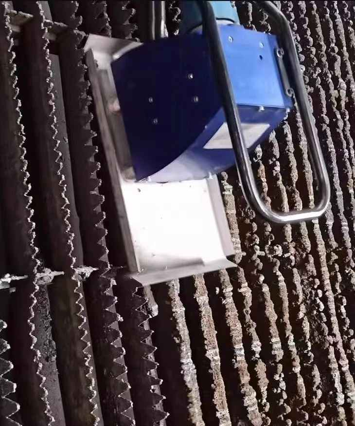 High Cleaning Efficiency Laser Slag Removal C2300 Fiber Laser Cutting Machine Tool Handheld Slat Cleaner and Slag Remover