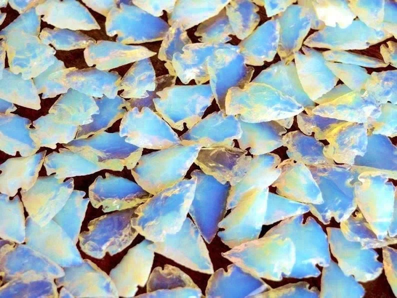 Оптовая продажа наконечники opalite высокого качества полумесяца кристаллы для продажи карманные камни