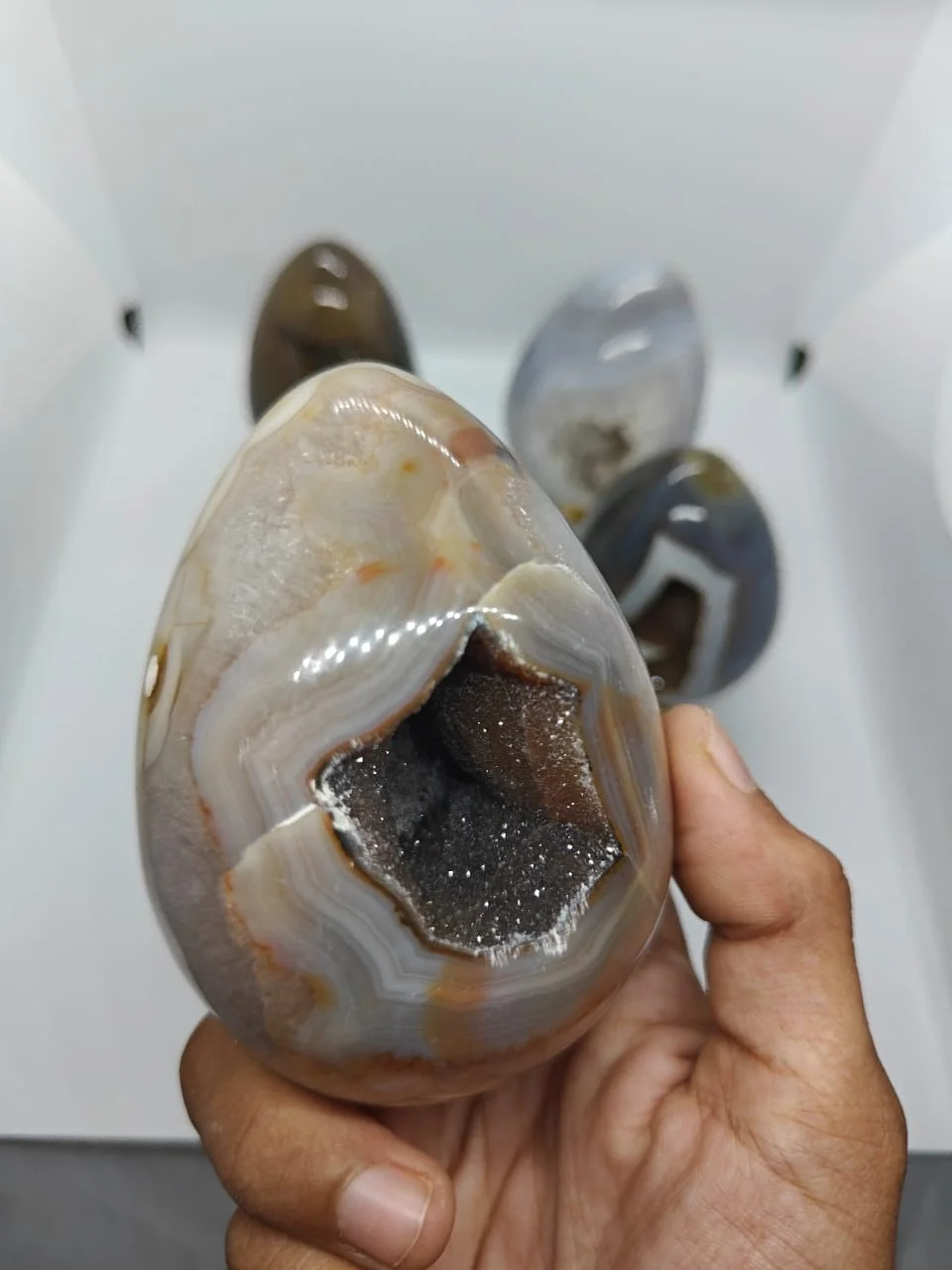 Wholesale high quality natural Polished Small Agate Druzy Egg crystal Geode crystal Eggs Craft also used  for decoration