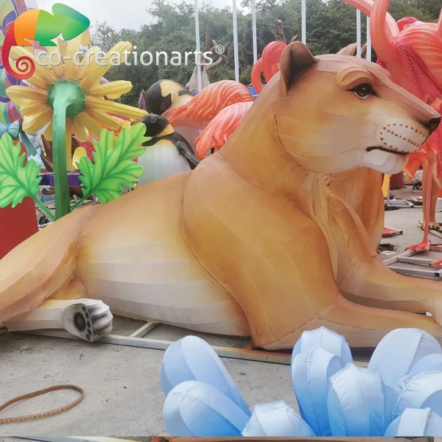 theme lion lantern  (1).jpg