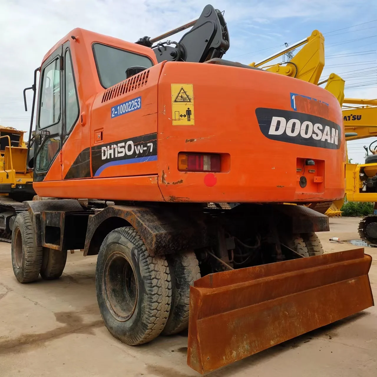Dh150-7 подержанное строительное оборудование 150W-7 Doosan колесный экскаватор по более низкой цене/оригинальный Digger бренд для горячей продажи