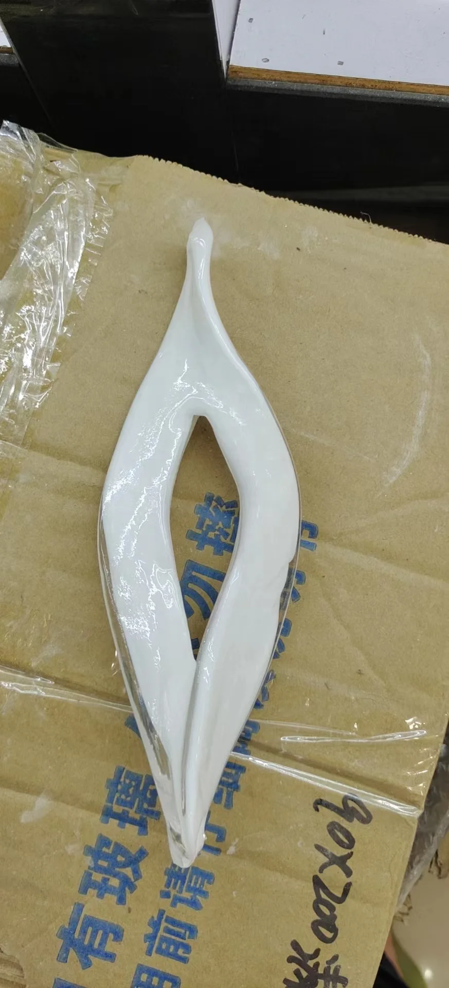 Custom Ceiling Chandelier Handmade Glass Leaf Decorative Interior Gold Lightings for Home Hotel Lobby