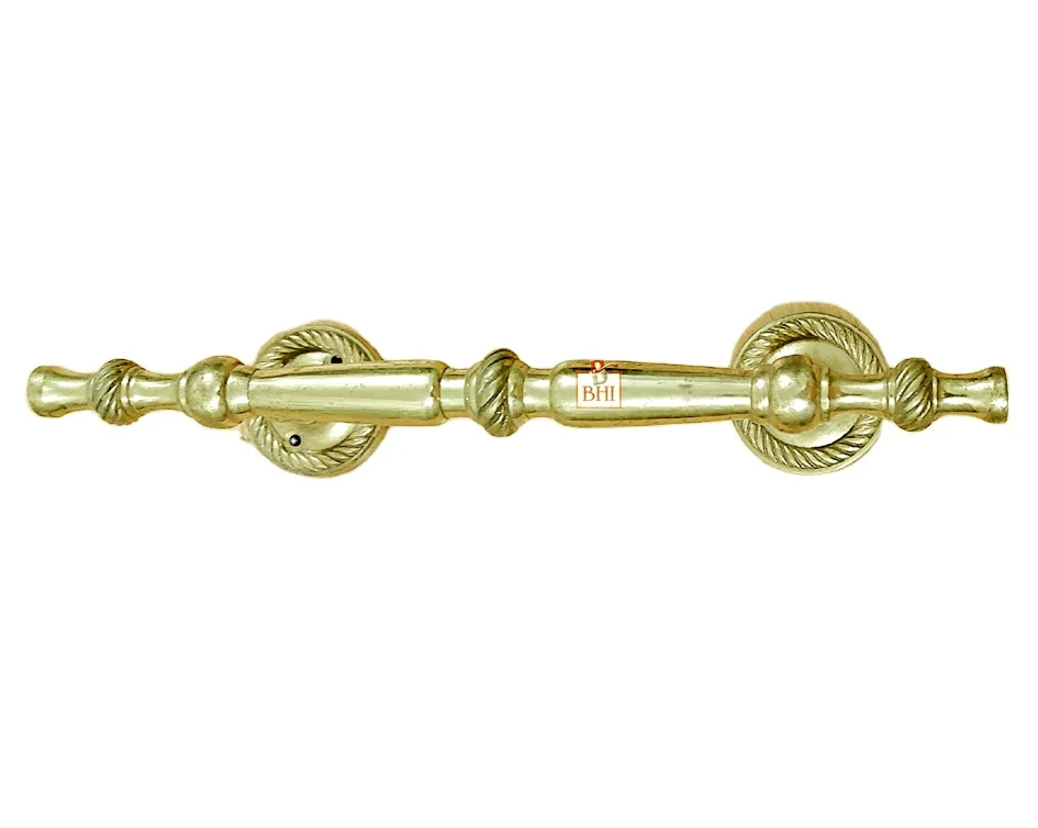 Vintage Elegance: Antique Brass Door Handle