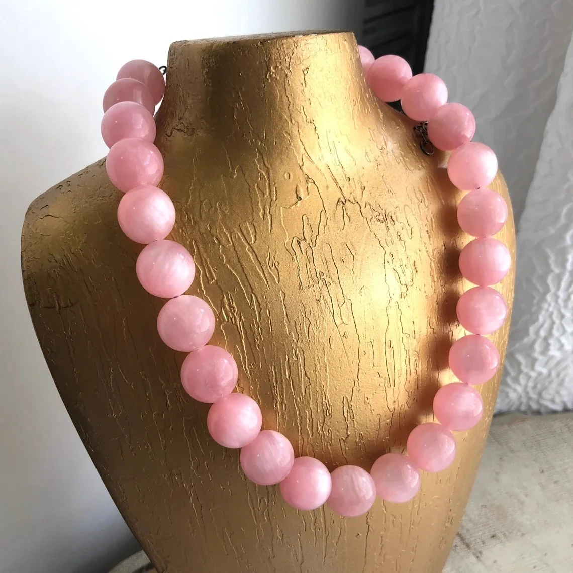 Luxury Fashion Jewelry Marbled Pink Marco Vintage Lucite Beaded Chunky Statement Necklace