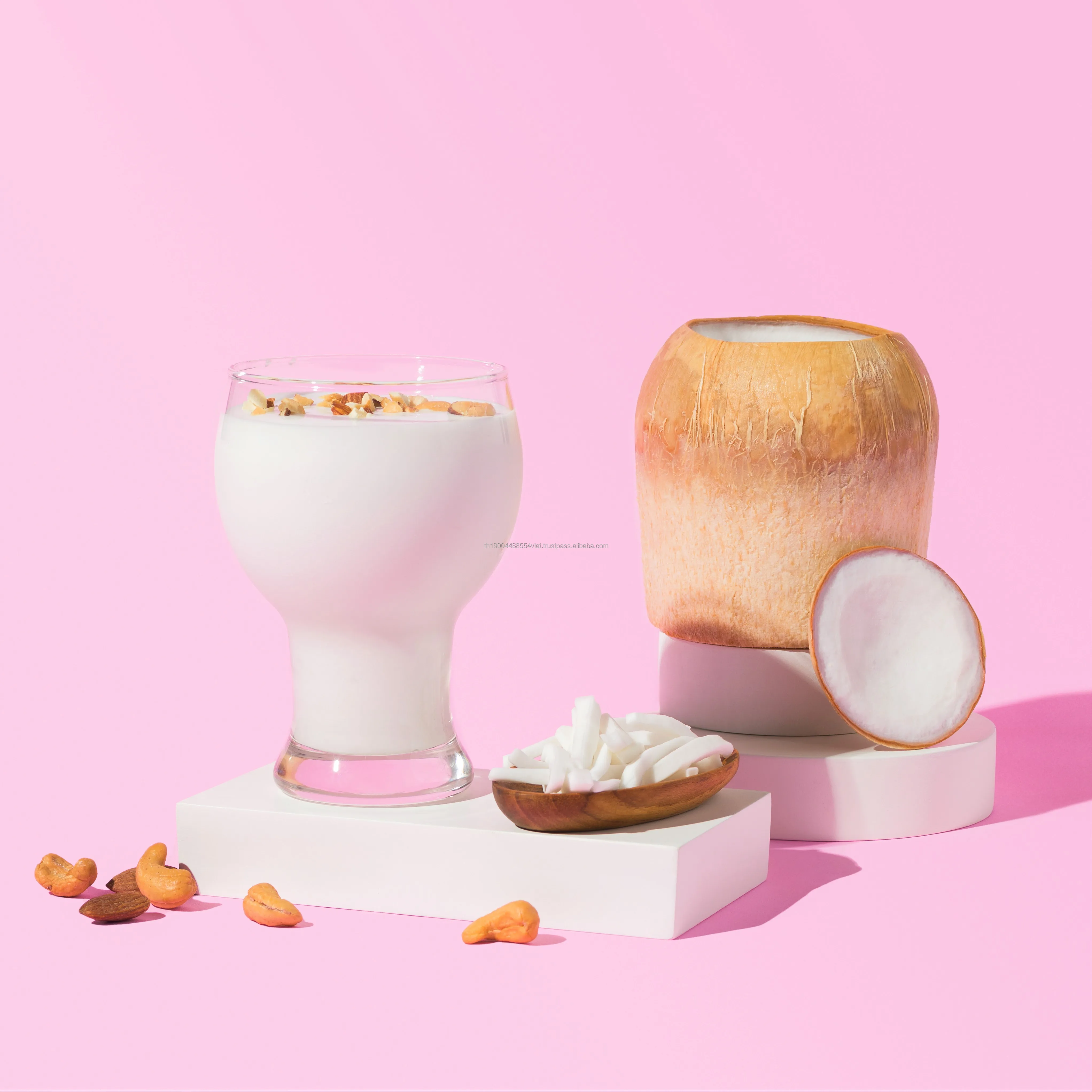 Real Agriculture Manufacturing Organic Coconut Bowl for Icecream Cups Frozen Fruit Thailand  Exporter