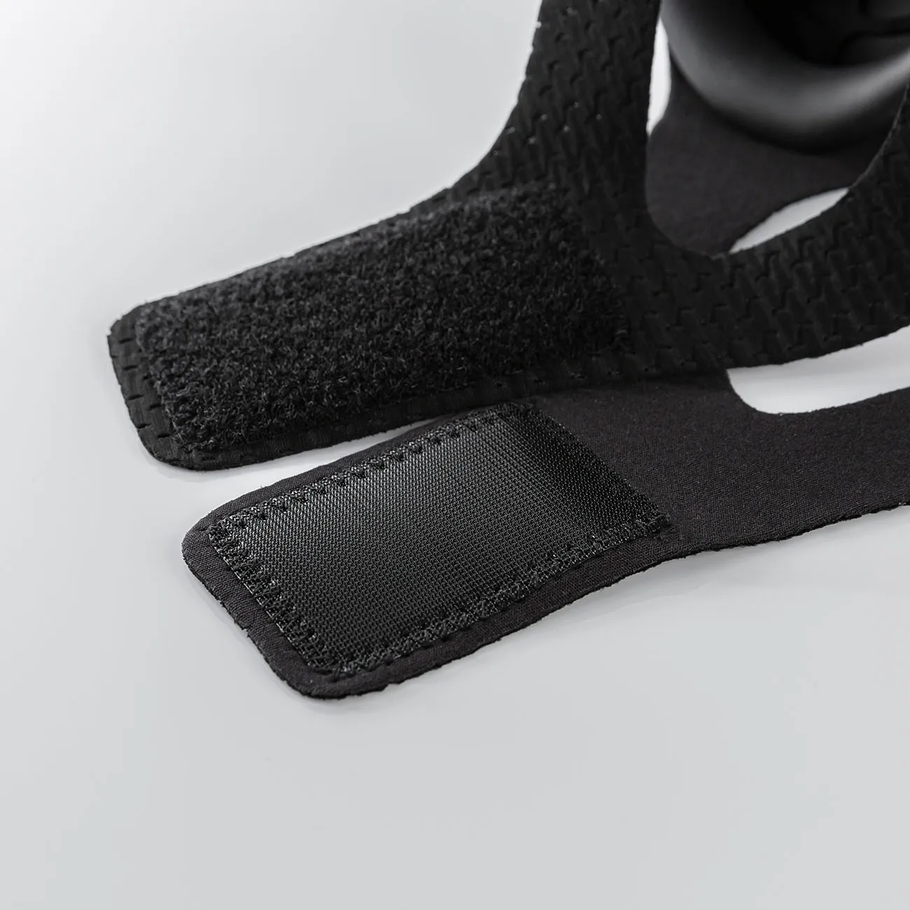 Eco-friendly Material High Altitude Oxygen Breathing Training Mask With Resistance for Fitness Sports Training