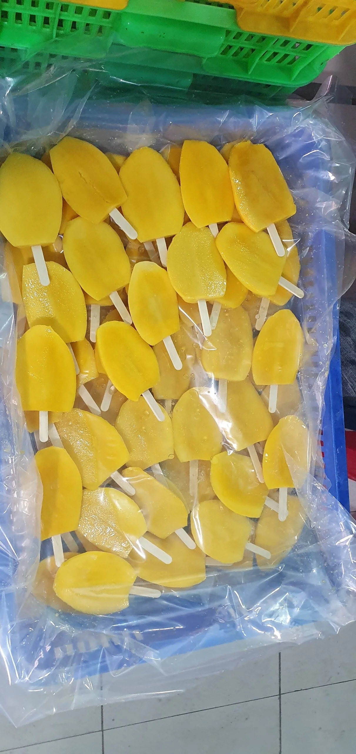 
IQF FROZEN MANGO (CATCHU) STICK HIGH QUALITY FROM VIETNAM WHOLESALE 