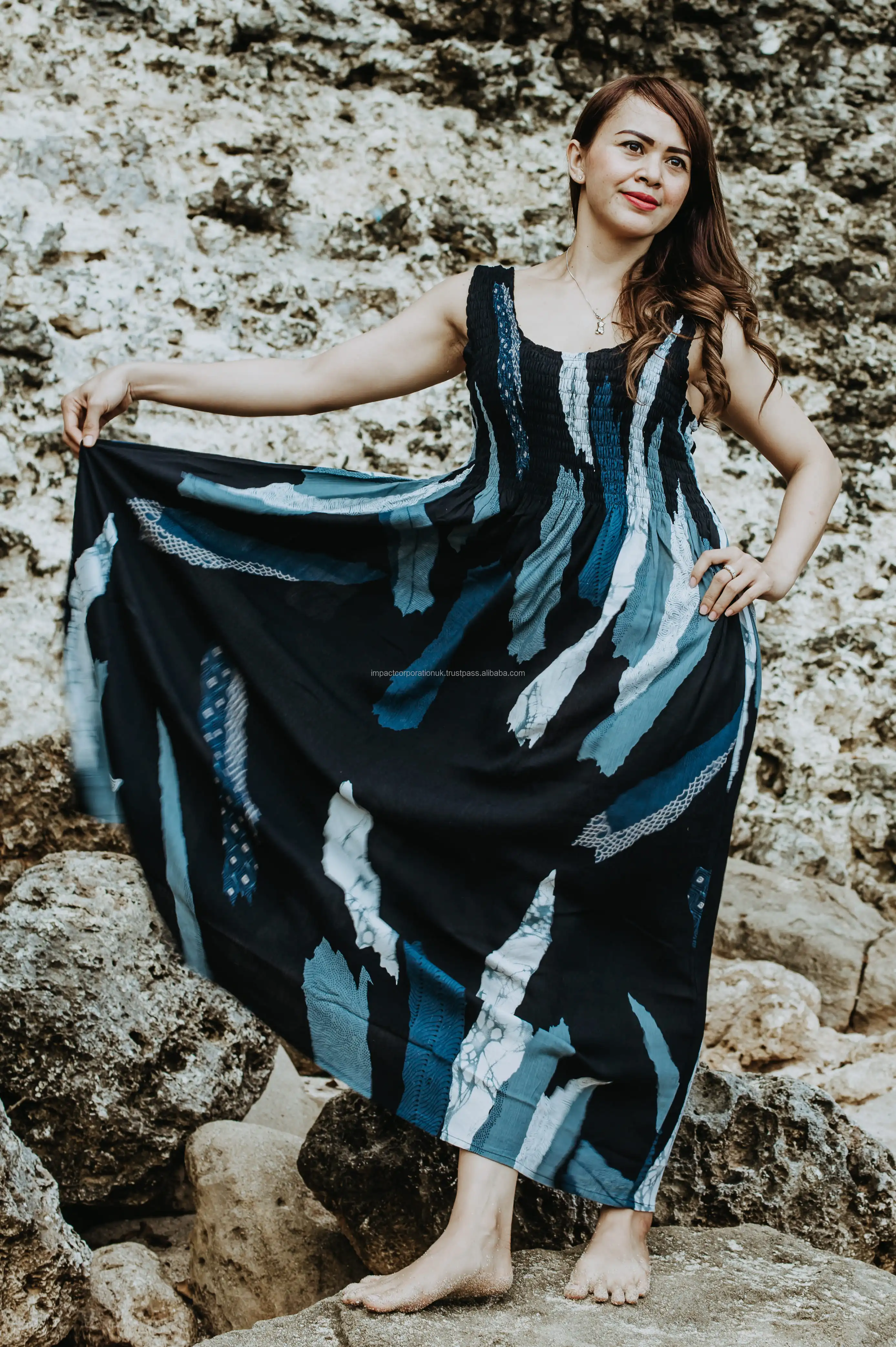 2025 Night Out Party Wear Crinkle Rayon Long Maxi Printed Dress Free Size 38-50 Sleeveless Design Celebration Wear Karetta Dress