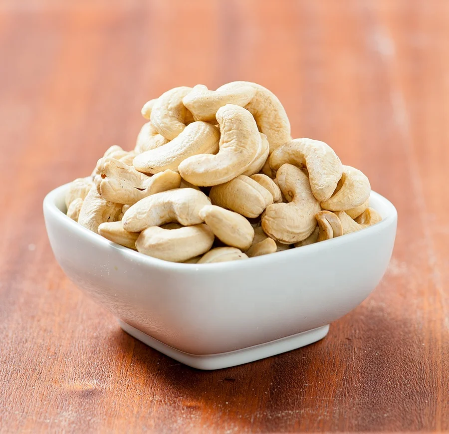 
100% natural no additives nuts kernels dried cashew nut on sale Raw Cashew Nuts W180 