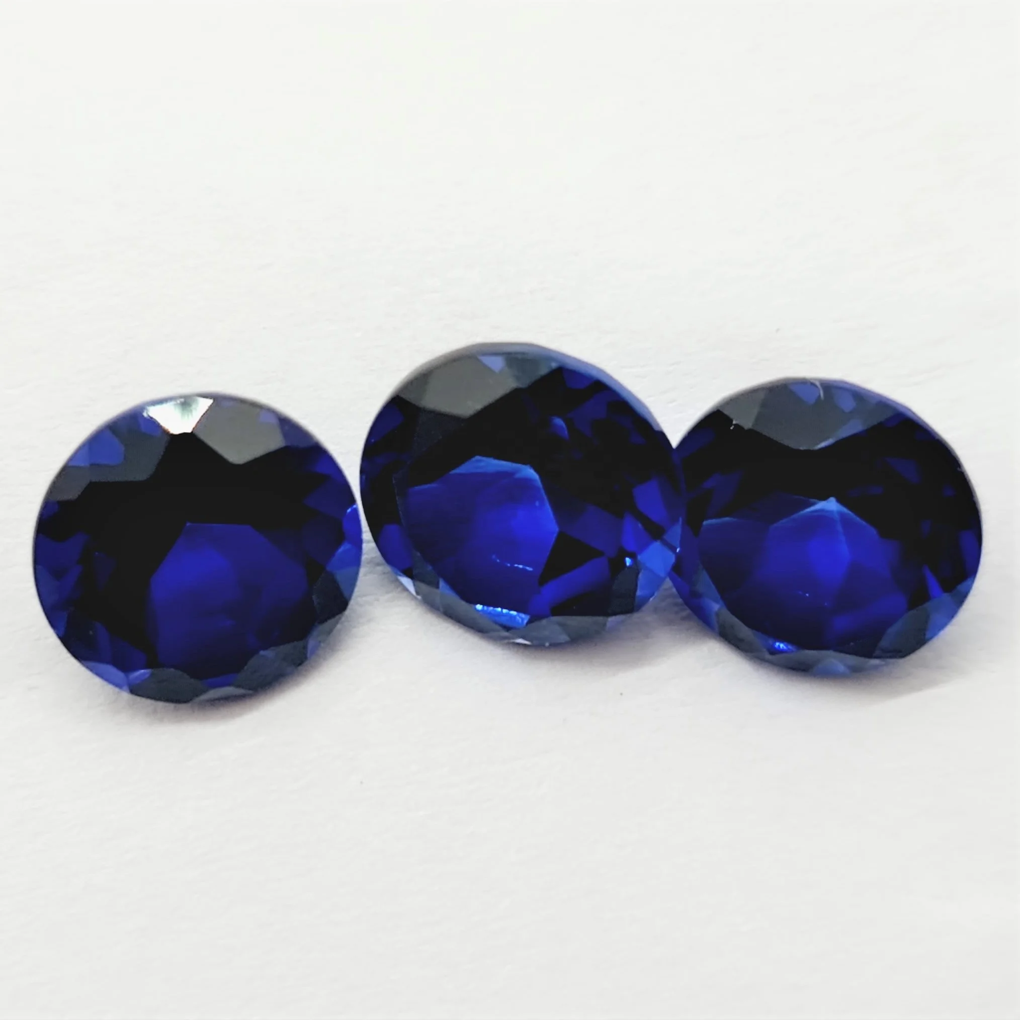 Created Corundum Gemstone Hand Cut round faceted Wholesale cut in all calibrated sizes till 20mm