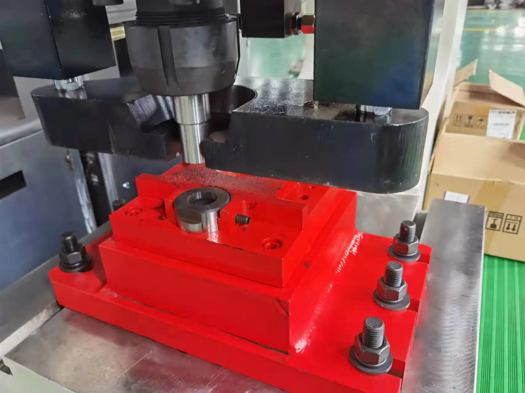 Q35Y-16 -20-25-30 Hydraulic ironworker New style hydraulic combined iron worker punching machine