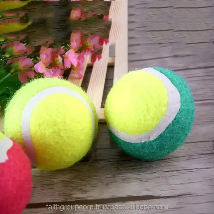 Best Seller OEM WHolesale Factory Red and Other Colored Tennis Balls with Rubber Fabric printed colored tennis ball