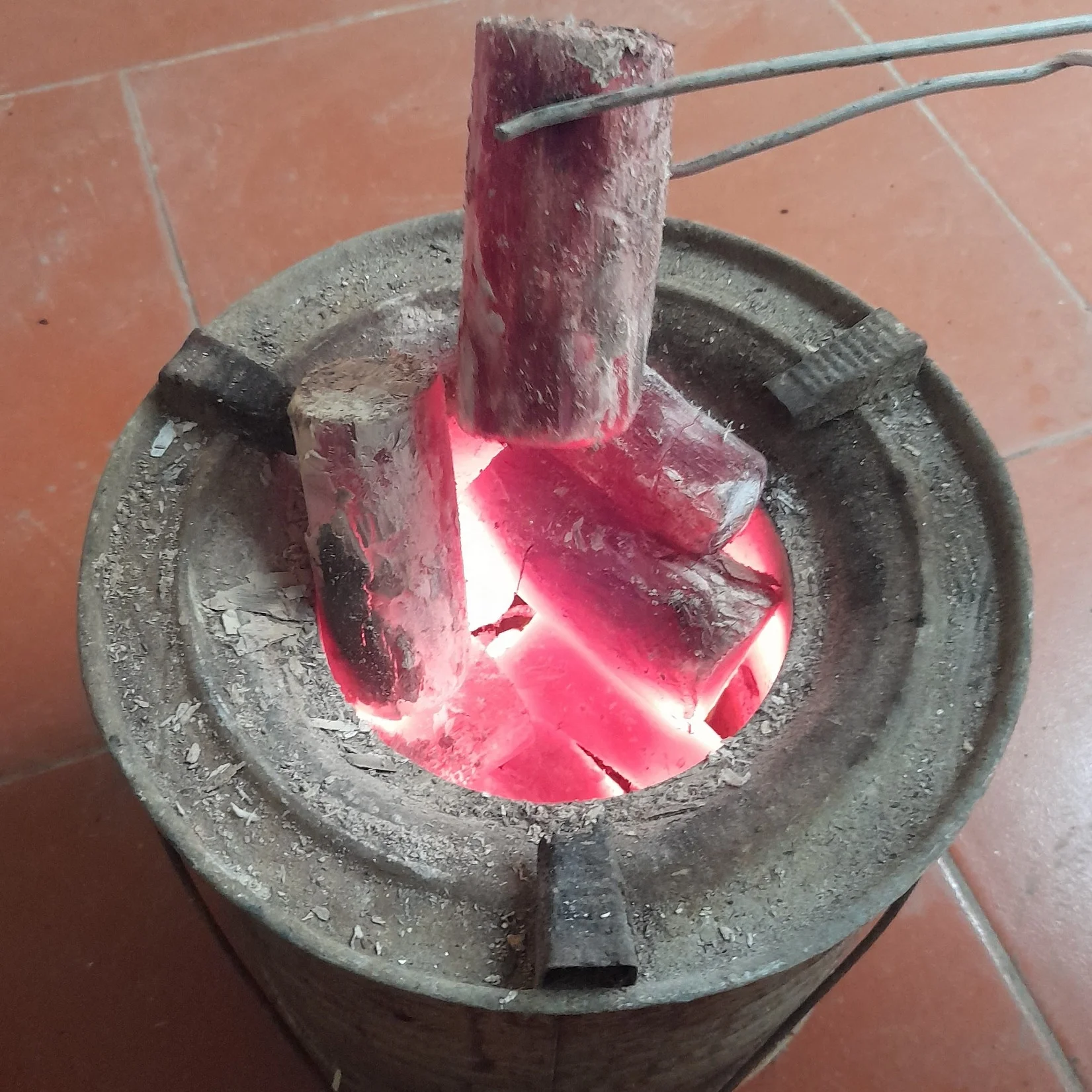 FINEST BINCHOTAN FOR CHARCOAL GRILLS AND CERAMIC KAMADO BBQ